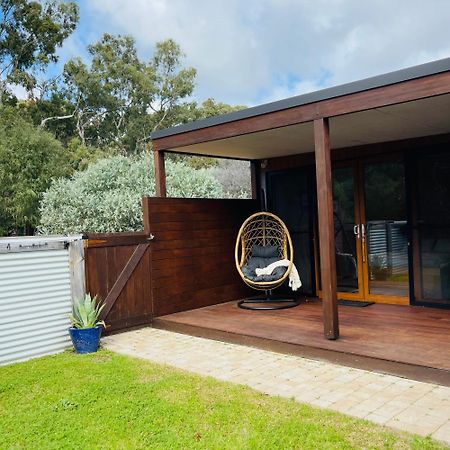 Grape Juice Retreat Rustic Romantic Gateway 5Mins To Beaches & Town Margaret River Exteriör bild
