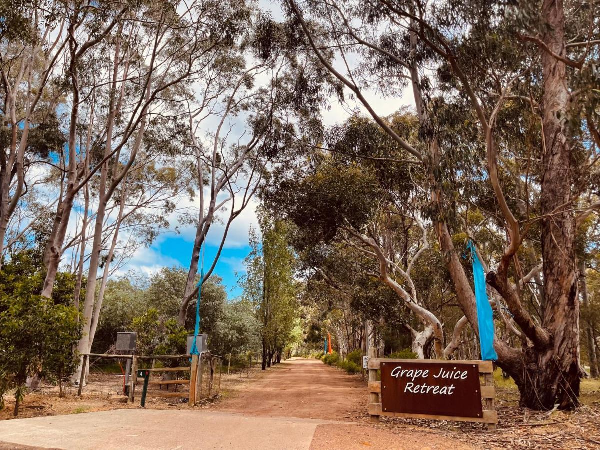 Grape Juice Retreat Rustic Romantic Gateway 5Mins To Beaches & Town Margaret River Exteriör bild